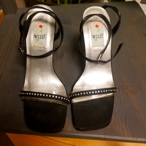 Black heels size 9 - Picture 1 of 6